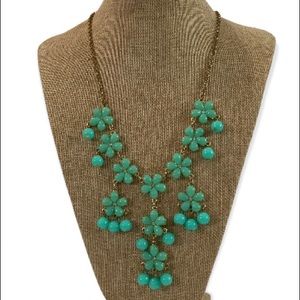 RO RO Necklace & Earrings Flower set